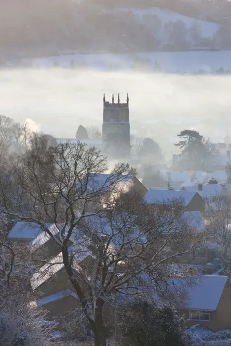 Framed Print : View of Wotton Under Edge, Gloucestershire, Cotswolds in winter with snow Framed Print : View of Wotton Under Edge, Gloucestershire, Cotswolds in winter with snow