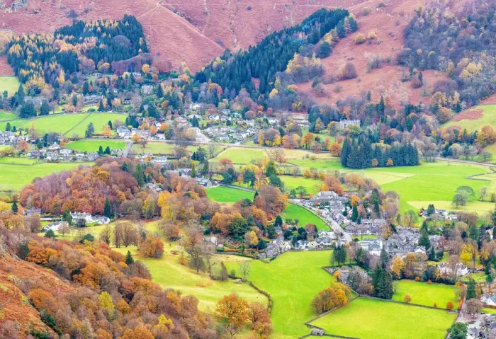 Framed Print : Views towards Grasmere village from Silver How, Cumbria, England Framed Print : Views towards Grasmere village from Silver How, Cumbria, England
