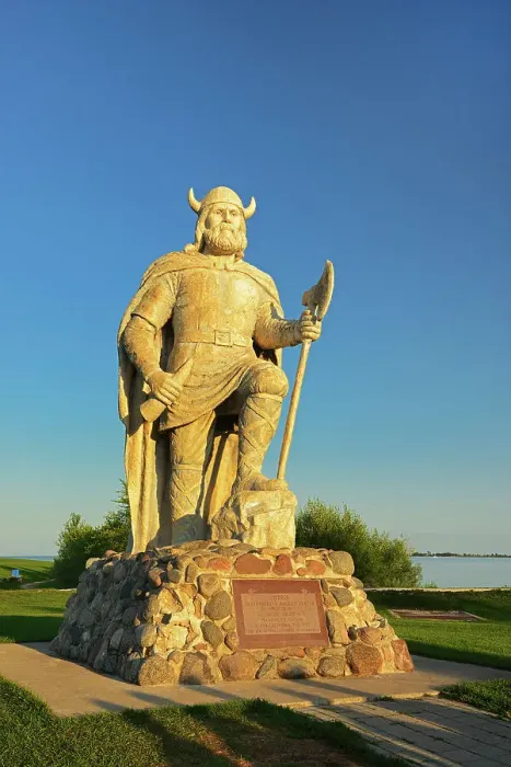 Framed Print : Viking Statue Gimli, Manitoba, Canada Framed Print : Viking Statue Gimli, Manitoba, Canada