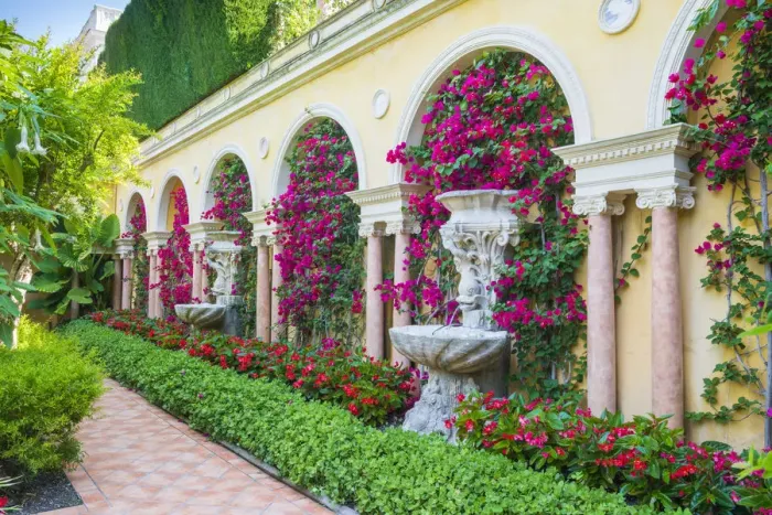 Framed Print : Villa Ephrussi de Rothschild, Saint Jean Cap Ferrat, France Framed Print : Villa Ephrussi de Rothschild, Saint Jean Cap Ferrat, France