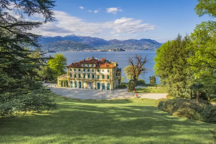 Framed Print : Villa Pallavicino, Stresa, Lake Maggiore, Piedmont, Italy Framed Print : Villa Pallavicino, Stresa, Lake Maggiore, Piedmont, Italy