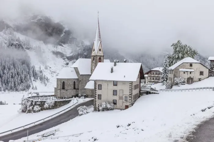 Framed Print : The village of Rein in Taufers in winter, Reintal, South Tyrol, Italy