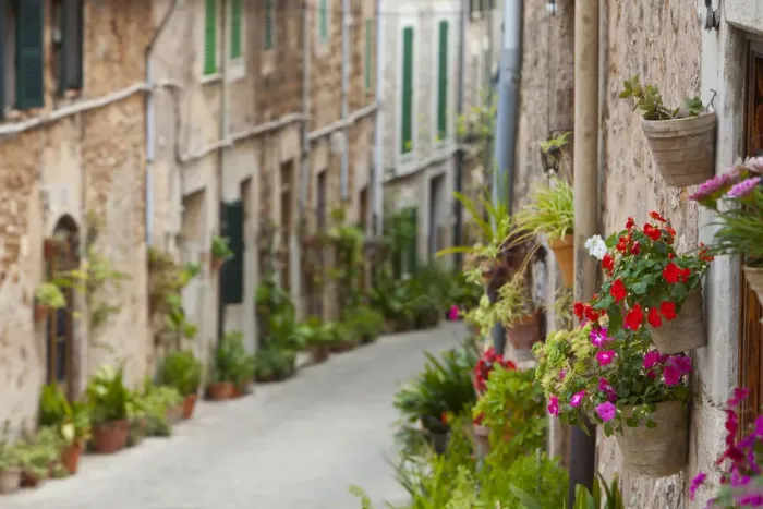 Framed Print : Village street, Valldemossa, Mallorca, Balearic Islands, Spain