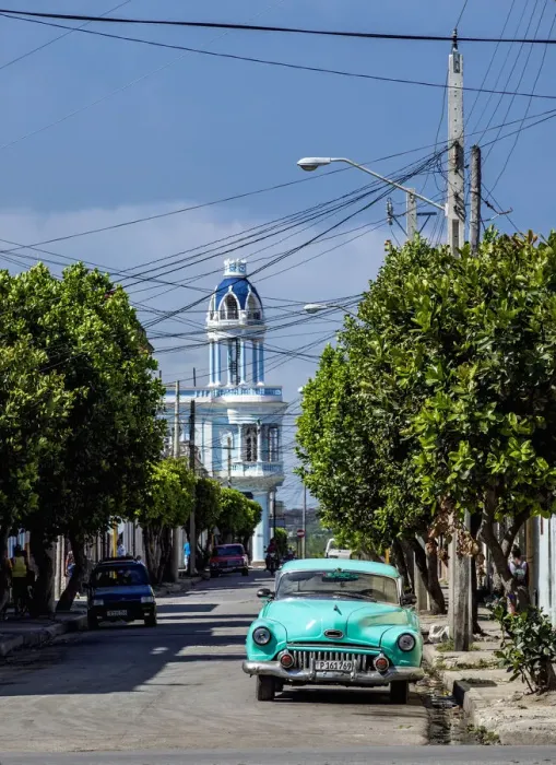 Framed Print : Vintage Car on the street of the Old Town, Cienfuegos, Cienfuegos Province, Cuba Framed Print : Vintage Car on the street of the Old Town, Cienfuegos, Cienfuegos Province, Cuba