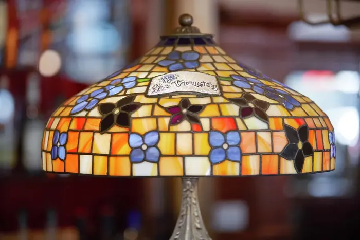 Framed Print : Detail of a vitreaux lamp inside the Notable Bar Cafe Las Violetas (Spanish: Confiteria Las Violetas), Almagro, Buenos Aires, Argentina