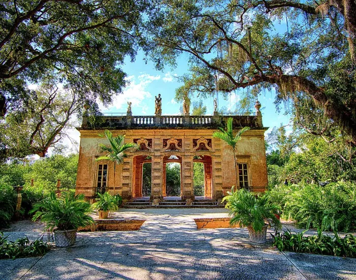 Framed Print : Vizcaya Museum and Garden, Coral Gables, Florida, USA Framed Print : Vizcaya Museum and Garden, Coral Gables, Florida, USA