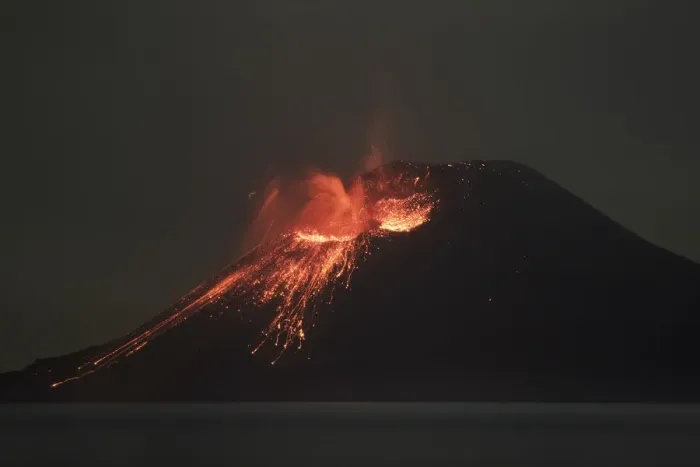 Framed Print : Volcano eruption Krakatau - Indonesia, Java, Sunda Strait, Anak Krakatau Framed Print : Volcano eruption Krakatau - Indonesia, Java, Sunda Strait, Anak Krakatau