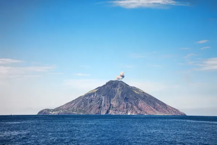 Framed Print : Vulcan island of Stromboli, Aeolian Islands, Sicily, Italy Framed Print : Vulcan island of Stromboli, Aeolian Islands, Sicily, Italy