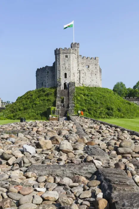 Framed Print : Wales, Cardiff, Cardiff Castle, The Norman Keep Framed Print : Wales, Cardiff, Cardiff Castle, The Norman Keep