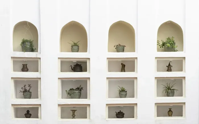 Framed Print : Wall of alcoves, Stonetown, Zanzibar, Tanzania Framed Print : Wall of alcoves, Stonetown, Zanzibar, Tanzania