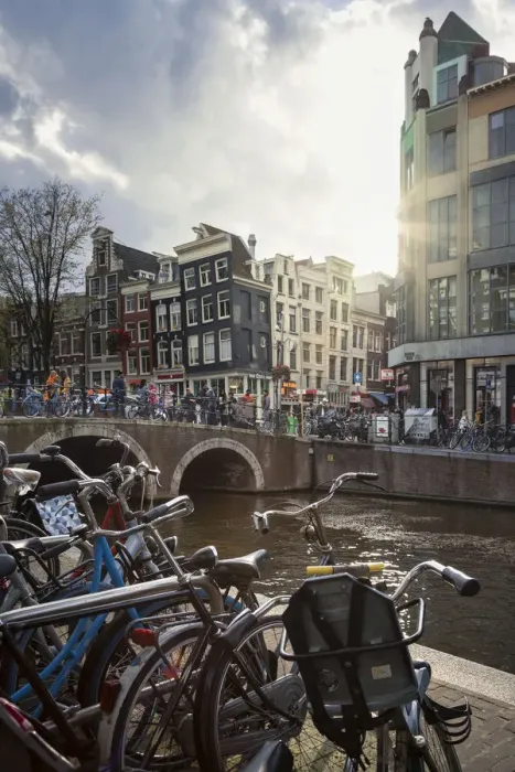 Framed Print : The De Wallen district near the Oudezijds Voorburgwal canal in Amsterdam (North Holland Framed Print : The De Wallen district near the Oudezijds Voorburgwal canal in Amsterdam (North Holland