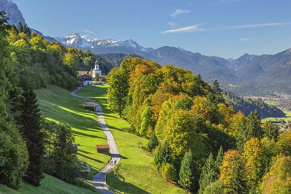 Wamberg Mountain Village, Zugspitze (2962m) Mountain Range, Garmisch-Partenkirchen, Upper Bavaria, Germany