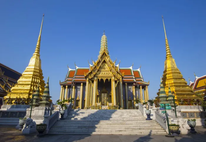 Framed Print : Wat Phra Kaew (Temple of the Emerald Buddha), Bangkok, Thailand Framed Print : Wat Phra Kaew (Temple of the Emerald Buddha), Bangkok, Thailand