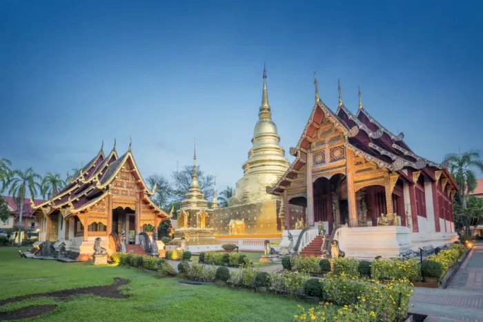 Framed Print : Wat Phra Singh, Chiang Mai, Thailand Framed Print : Wat Phra Singh, Chiang Mai, Thailand