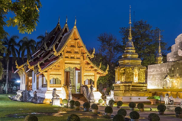 Wat Phra Singh (Gold Temple) at night, Chiang Mai, Northern Thailand, Thailand