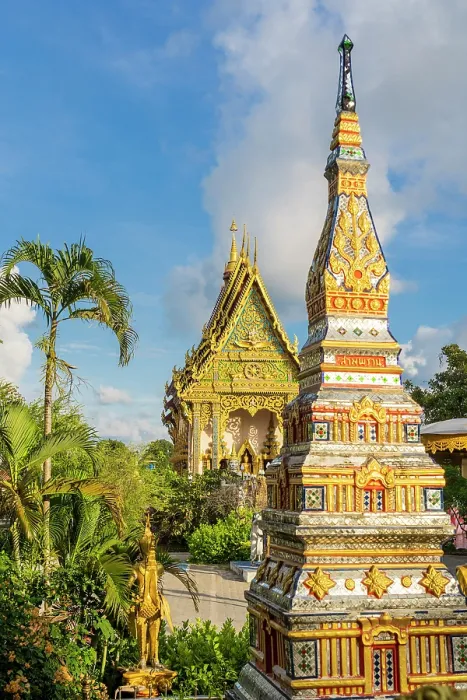 Framed Print : Wat Plai Laem Temple complex, Koh Samui, Surat Thani Province, Thailand Framed Print : Wat Plai Laem Temple complex, Koh Samui, Surat Thani Province, Thailand