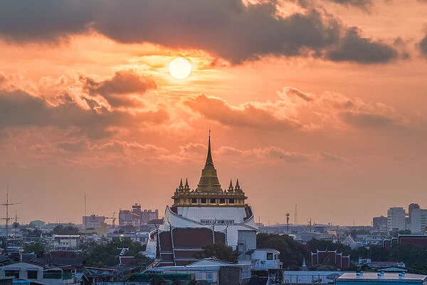 Wat Saket (mountain temple) at sunset, Bangkok, Thailand