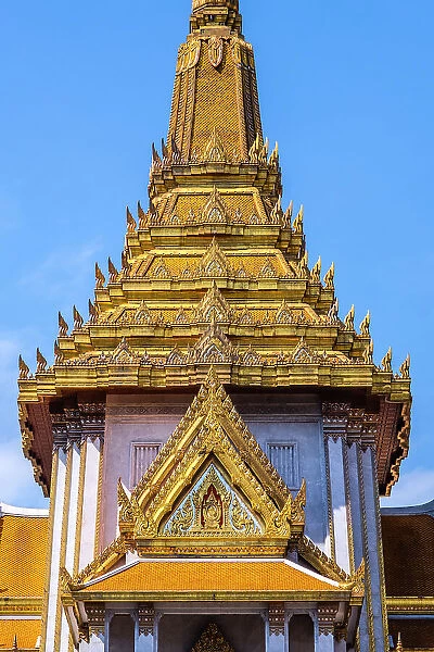 Wat Traimit temple containing The Golden Buddha (5.5 ton solid gold Buddha), Chinatown, Bangkok, Thailand