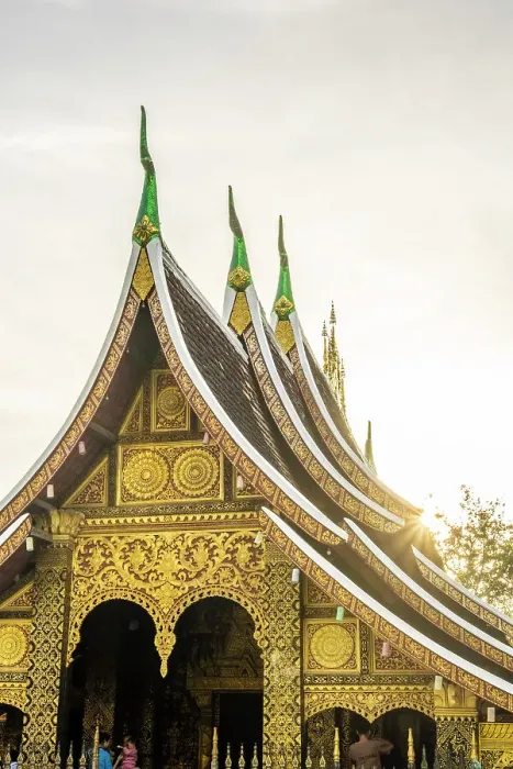 Framed Print : Wat Xiengthong, Luang Prabang (ancient capital of Laos on the Mekong river), Laos Framed Print : Wat Xiengthong, Luang Prabang (ancient capital of Laos on the Mekong river), Laos