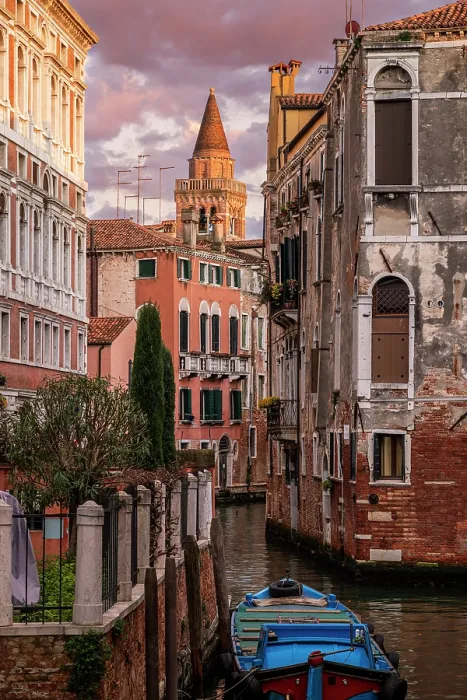 Framed Print : Water canal at sunset, Sestiere San Polo, Venice, Veneto, Italy