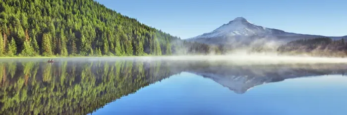 Framed Print : Water impression mirroring of Mount Hood in Trillium Lake - USA, Oregon, Clackamas Framed Print : Water impression mirroring of Mount Hood in Trillium Lake - USA, Oregon, Clackamas