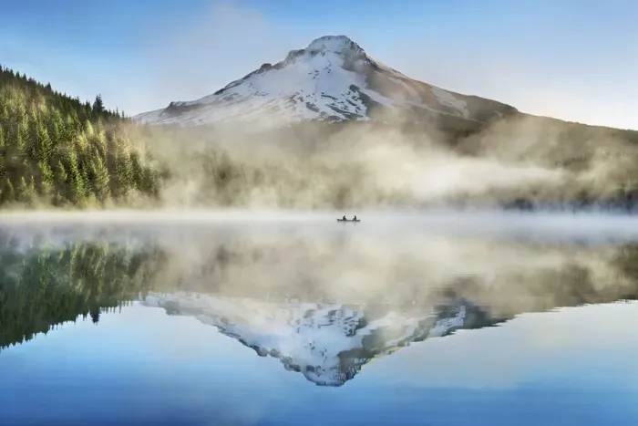 Framed Print : Water impression mirroring of Mount Hood in Trillium Lake - USA, Oregon, Clackamas Framed Print : Water impression mirroring of Mount Hood in Trillium Lake - USA, Oregon, Clackamas