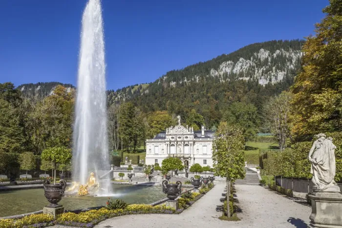 Framed Print : Water parterre and fountain of Linderhof Palace, Ettal, Allgaeu, Bavaria, Germany Framed Print : Water parterre and fountain of Linderhof Palace, Ettal, Allgaeu, Bavaria, Germany