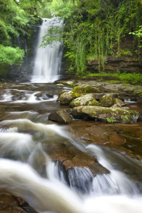 Framed Print : Waterfall on the Caerfanell near Blaen-y-glyn, Brecon Beacons National Park, Powys, Wales Framed Print : Waterfall on the Caerfanell near Blaen-y-glyn, Brecon Beacons National Park, Powys, Wales