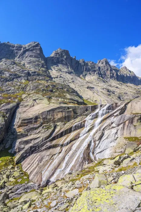 Framed Print : Waterfall with Gelmerhorner, Urner Alps, canton Berne, Switzerland Framed Print : Waterfall with Gelmerhorner, Urner Alps, canton Berne, Switzerland