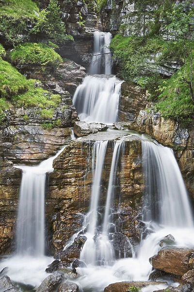 Waterfall Kuhfluchtf√§lle - Germany, Bavaria, Upper Bavaria, Garmisch-Partenkirchen, Farchant, Kuhfluchtf√§lle - Alps
