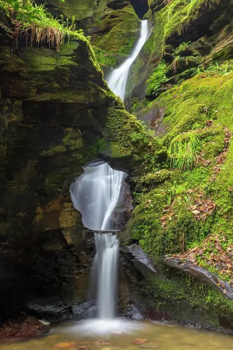 Framed Print : Waterfall, St Nectan's Glen, Cornwall, England