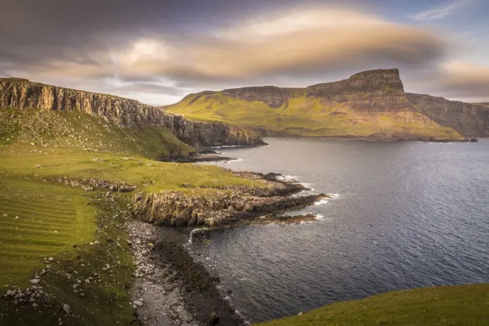 Framed Print : Waterstein Head with Moonen Bay at Neist Cliff, Isle of Skye, Highlands, Scotland Framed Print : Waterstein Head with Moonen Bay at Neist Cliff, Isle of Skye, Highlands, Scotland