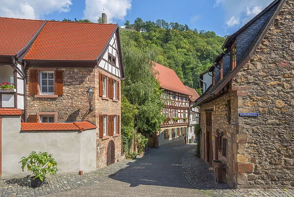 Weinheim old town alley with half-timbered houses, Weinheim, Bergstrasse, Odenwald, Baden-Wurttenberg, Germany
