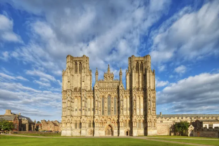 Framed Print : Wells Cathedral, Wells Somerset, England Framed Print : Wells Cathedral, Wells Somerset, England