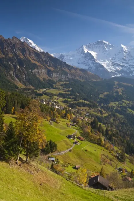Framed Print : Wengen & Lauterbrunnen valley, Berner Oberland, Switzerland Framed Print : Wengen & Lauterbrunnen valley, Berner Oberland, Switzerland