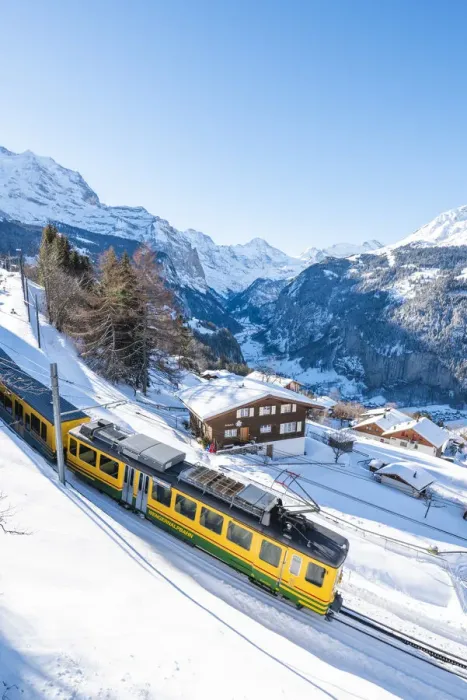 Framed Print : Wengen and Lauterbrunnen valley, Berner Oberland, canton of Bern, Switzerland
