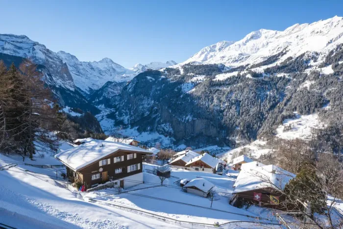 Framed Print : Wengen and Lauterbrunnen valley, Berner Oberland, canton of Bern, Switzerland