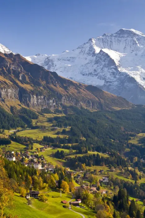 Framed Print : Wengen & Lauterbrunnen valley, Berner Oberland, Switzerland