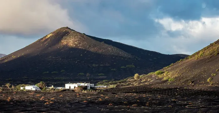 Framed Print : White house in the volcanic landscape, La Geria, Lanzarote, Canary Islands, Spain Framed Print : White house in the volcanic landscape, La Geria, Lanzarote, Canary Islands, Spain