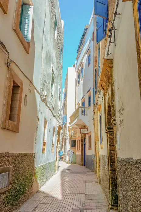 Framed Print : White street in Medina, Essaouira, Morocco, Africa Framed Print : White street in Medina, Essaouira, Morocco, Africa