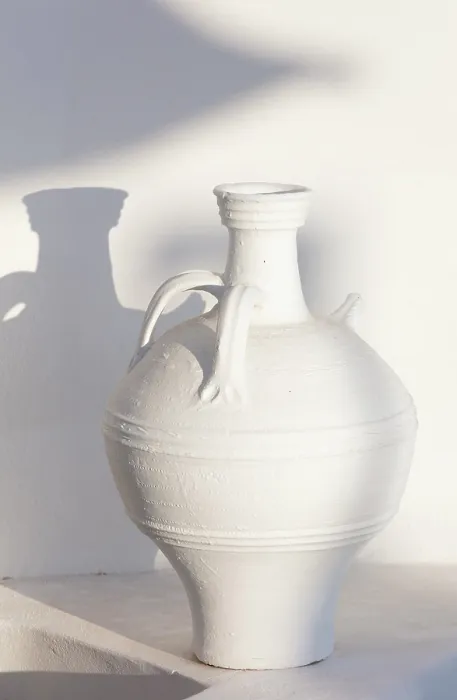 Framed Print : White urn with shadow on white wall, Oia, Santorini, Cyclades Islands, Greece, Europe Framed Print : White urn with shadow on white wall, Oia, Santorini, Cyclades Islands, Greece, Europe