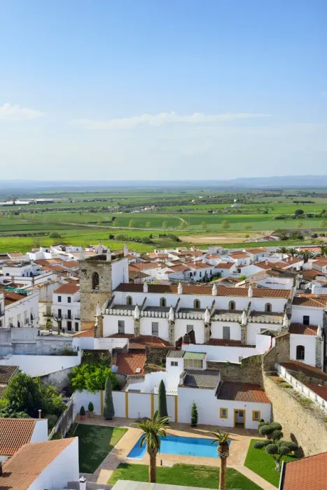 Framed Print : The white washed village of Olivenza with Portugal on the horizon