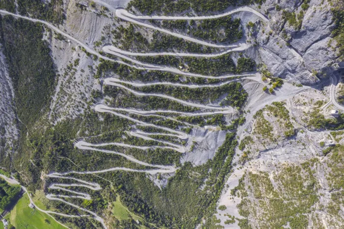 Framed Print : The winding road to Torri di Fraele, Fraele Valley, Valdidentro, Valtellina, Sondrio Framed Print : The winding road to Torri di Fraele, Fraele Valley, Valdidentro, Valtellina, Sondrio