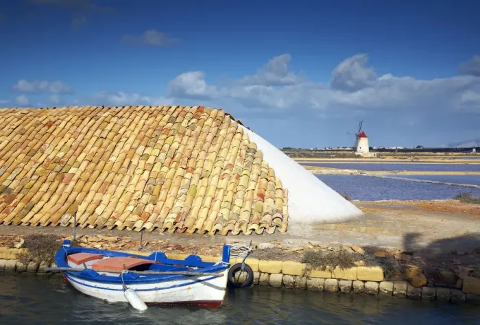 Framed Print : Windmill at Infersa Salt Pans, Marsala, Sicily, Italy