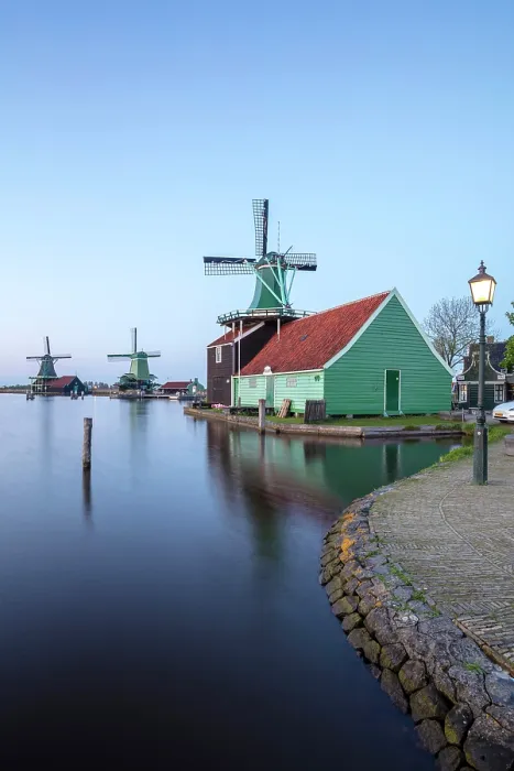 Framed Print : A windmill & old house, Zaanse Schans, North Holland, Netherlands Framed Print : A windmill & old house, Zaanse Schans, North Holland, Netherlands