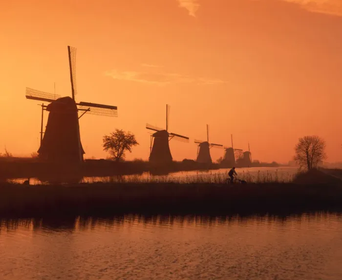 Framed Print : Windmill at Sunrise, Kinderdijk, Holland Framed Print : Windmill at Sunrise, Kinderdijk, Holland