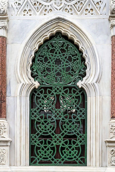 Window, Kececizade Fuat Pasa Mosque, Sultanahmet, Fatih, Istanbul, Turkey