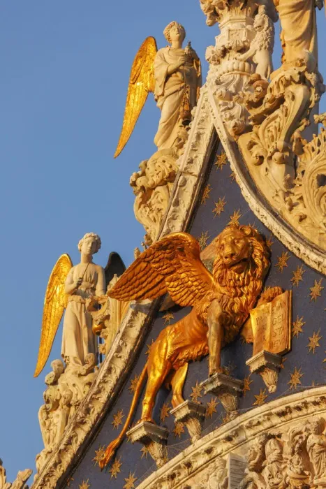 Framed Print : The winged lion of Saint Mark and Angels on Basilica di San Marco, Venice, Veneto, Italy Framed Print : The winged lion of Saint Mark and Angels on Basilica di San Marco, Venice, Veneto, Italy