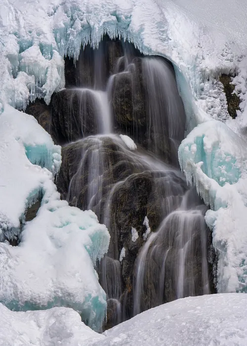 Framed Print : Winter at Moss Glen Falls with blue ice, Green Mountains, Granville, Vermont, USA Framed Print : Winter at Moss Glen Falls with blue ice, Green Mountains, Granville, Vermont, USA