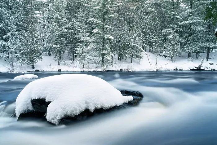 Framed Print : Winter on the Muskoka River in Bracebridge, Ontario, Canada Framed Print : Winter on the Muskoka River in Bracebridge, Ontario, Canada
